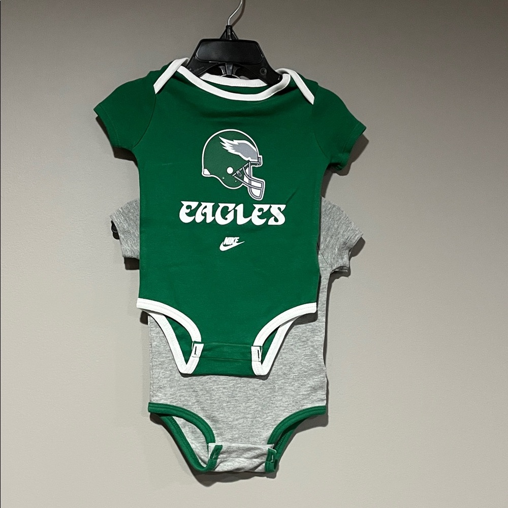 Nike Eagles 2pc Creeper Set - NWOT